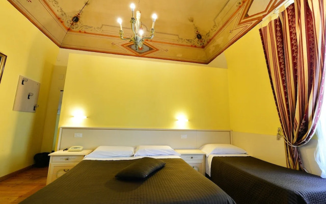 Hotel Iris