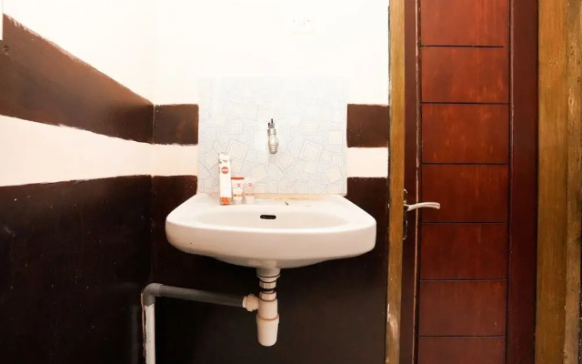 Rahayu Hotel by OYO Rooms