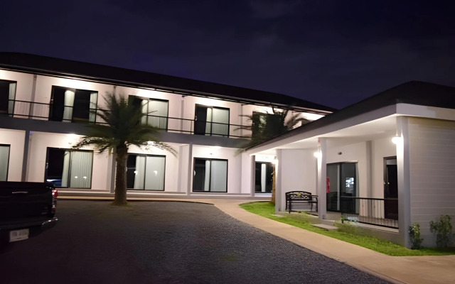 SiriNiran Resort