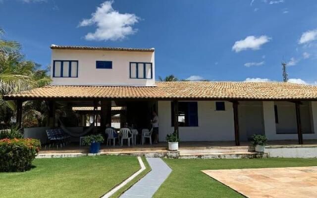 Casa duplex em frente ao mar, com 5 quartos.