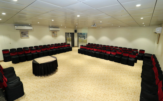 Hotel Rajhans Regent