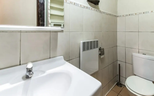Cosy Holiday Home in Cherain near Forest