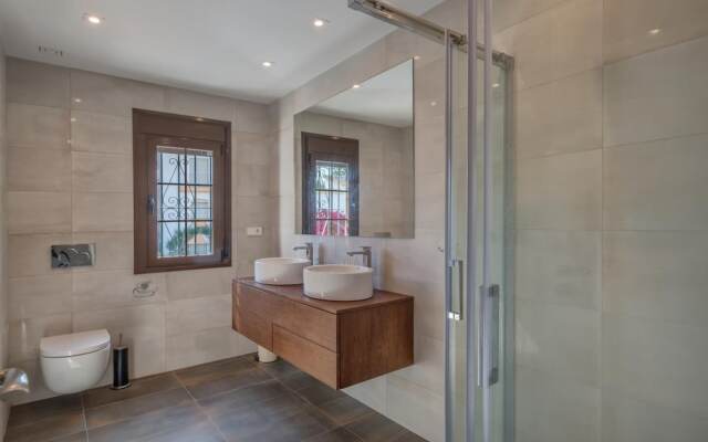 Aldea Blanca Luxury Townhouse