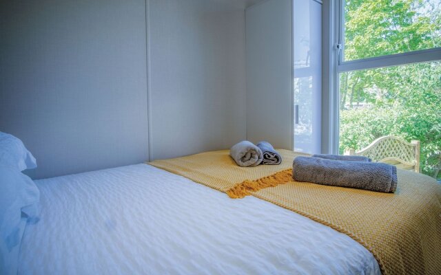 The Studio - 1 Bedroom Cabin - Amroth