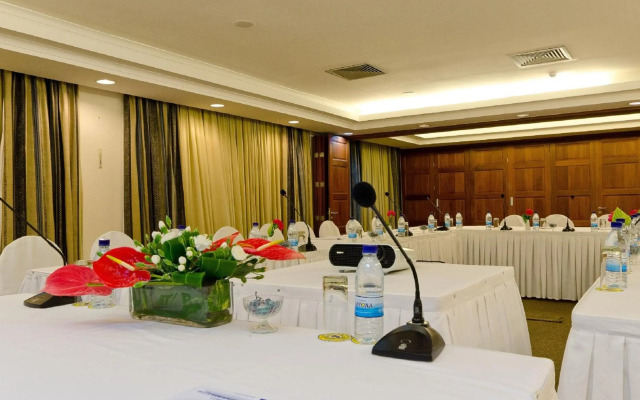 White Sands Resort & Conference Centre