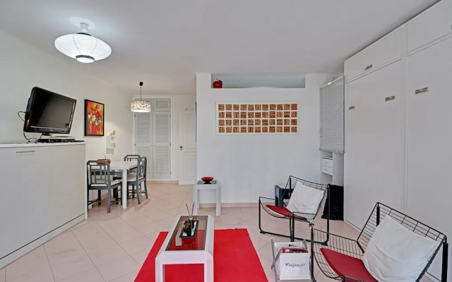 Vilamoura Stylish With Pool by Homing