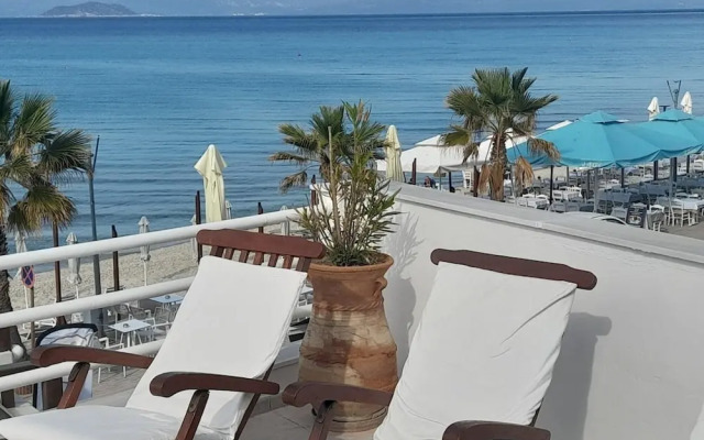 Venus Seaside Apartment by Travelpro Services