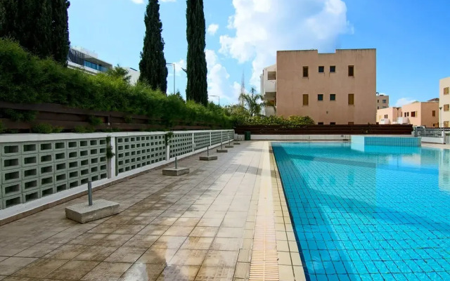 Phaedrus Living: CityView Luxury Flat Georgos 203