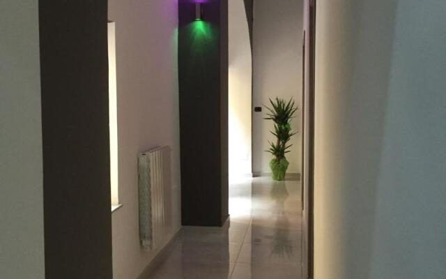 MB95 Mezzocannone Luxurious B&B