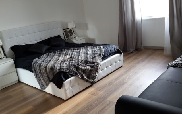 Porta Romana Apartment