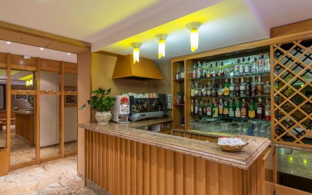 Hotel Iris