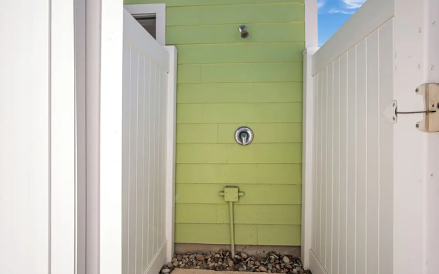 Nauti Beach by Silver Sands Vacation Rentals