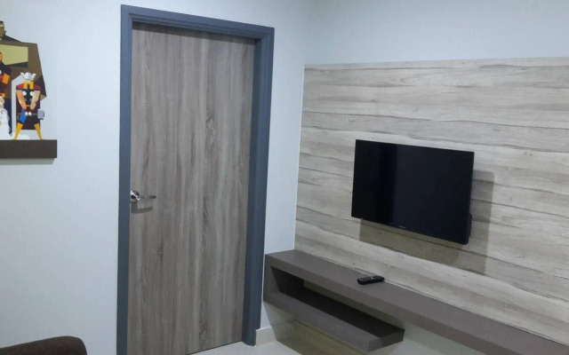 OYO 246 Link Inn (Sanitized Stay)