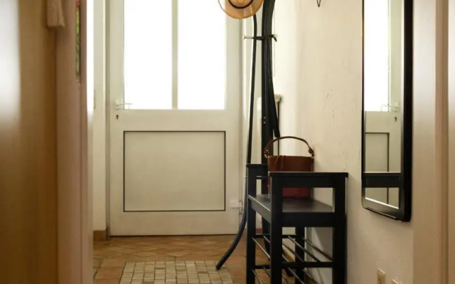 Fresh Apartment with Terrace + Free Parking