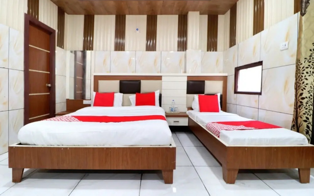 OYO Rooms Railway Station Entry Gate