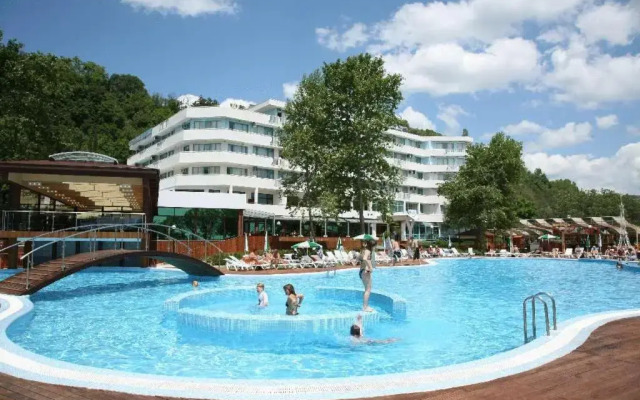 Arabella Beach Hotel