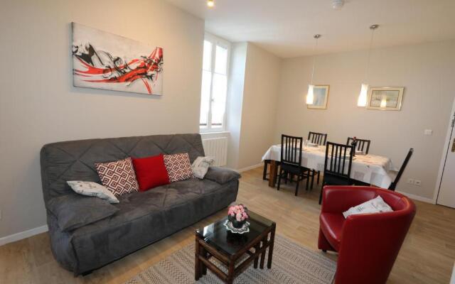 Idéalement situé Centre Luz Appart T3 6 personnes Parking