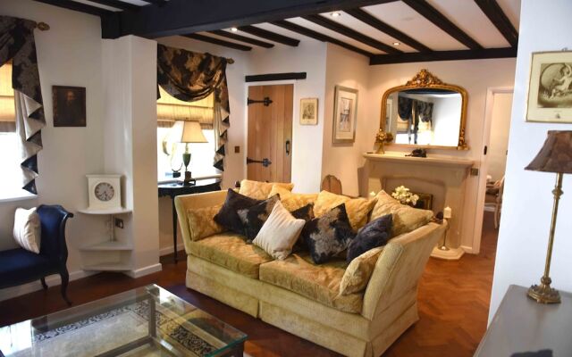 Luxury Cottage Near Windsor Castle