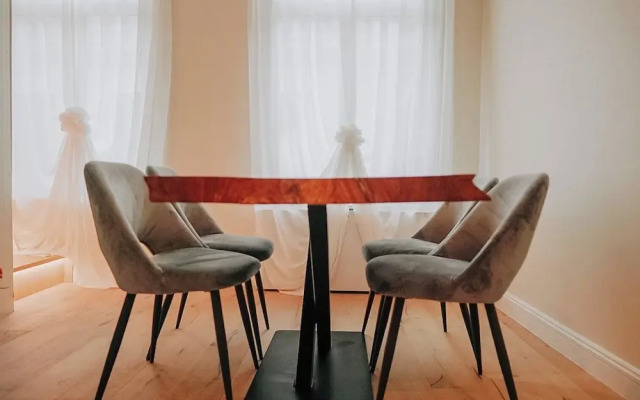 The Lovelace Residence