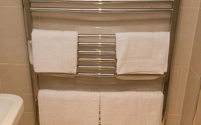 The Barley Sheaf Inn