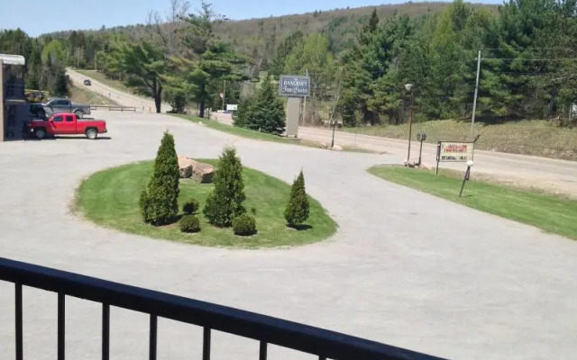 Bancroft Inn & Suites