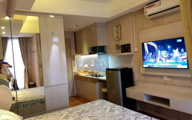 Clean & Compact Room at Elpis sun rise view