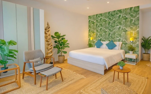 The Lush Apartments & Suites