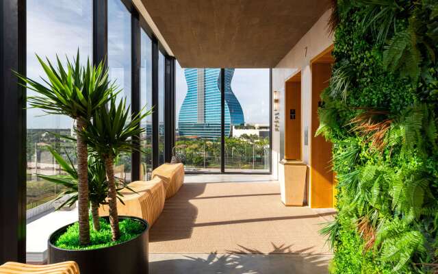 Dolce by Wyndham Hollywood