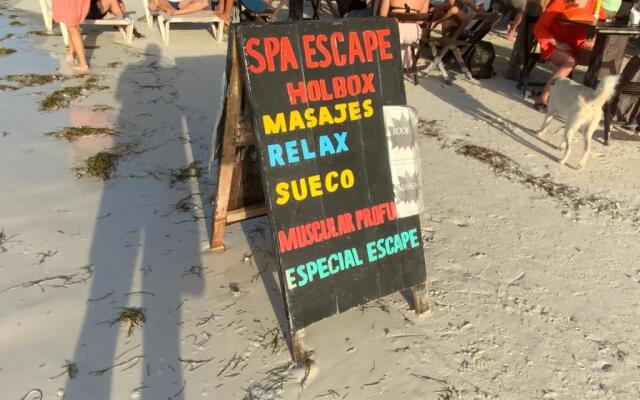 Beach Club Escape Holbox
