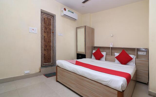 OYO 8863 Hotel Sigma