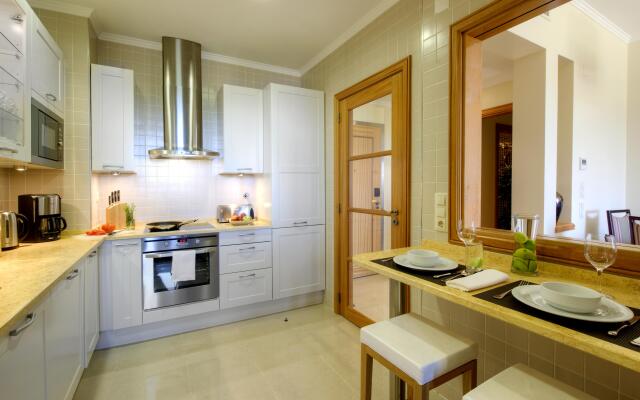 The Residences at Victoria	