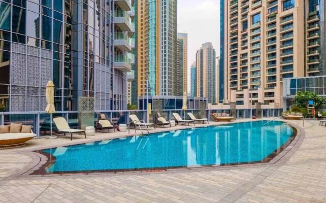 Whitesage - Modern and Unique Apartment with Fountain Views