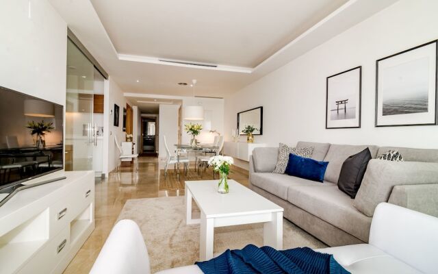 LAB-Modern 3 bedroom apart near beach