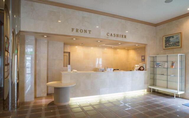 Ozu Plaza Hotel