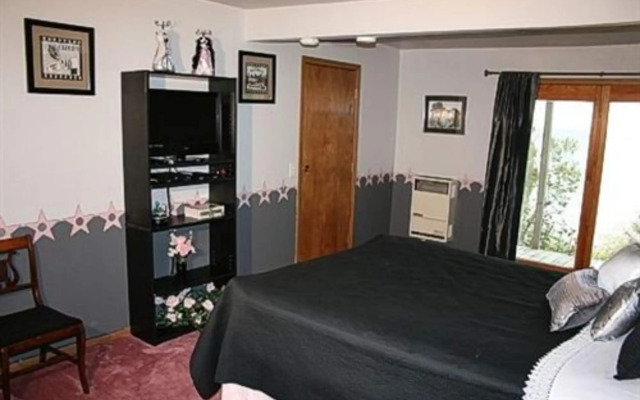 at the Waters Edge Bed & Breakfast