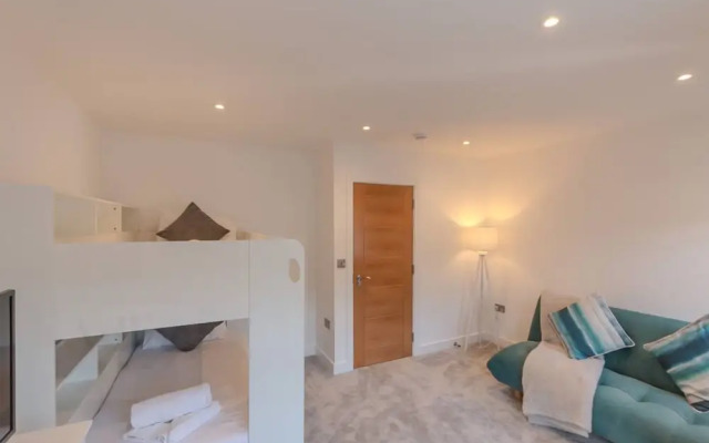 Stylish Westgate-on-sea Haven Near Beach By Adliv