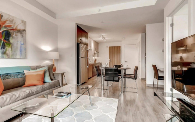 Global Luxury Suites at The Theatre District