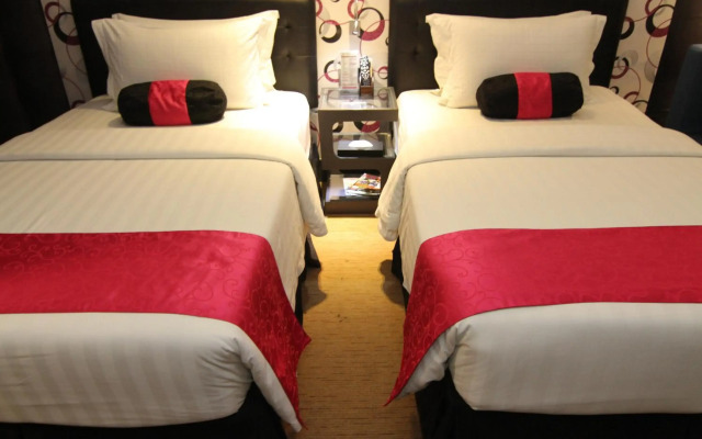 Eloisa Royal Suites