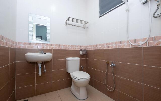 OYO 89983 Lumut Villa Inn