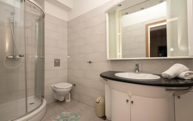 Amazing Apartment in Drvenik With 1 Bedrooms and Wifi