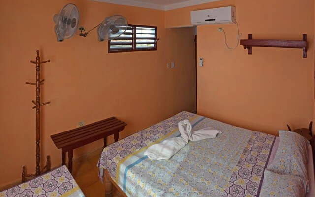 Fambyh YAL 80 Hostal Trinidad Cuba