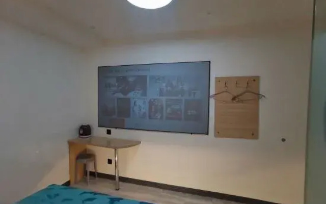 Wowo Art Hotel