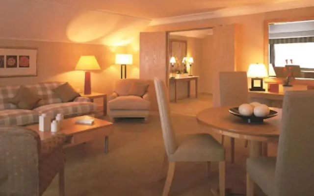 Regency Park Hotel