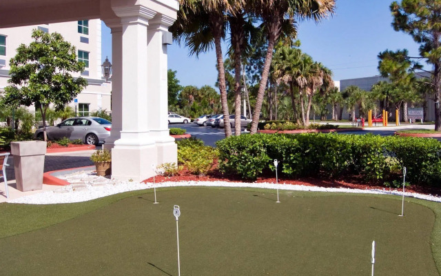 Holiday Inn Express & Suites Kendall by IHG