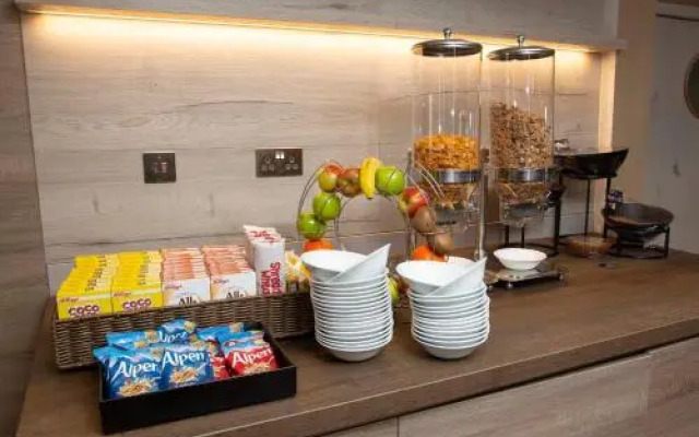 Doubletree By Hilton Reading M4 J10
