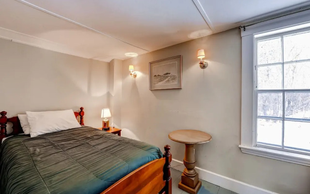 Ipswich Cottage: Beautiful Views, 5 Mins to Beach