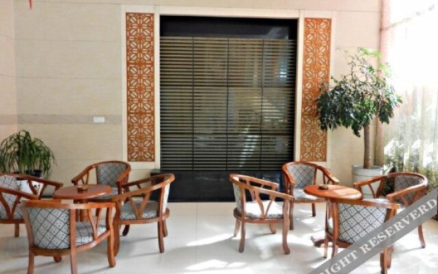 Oufei Business Hotel