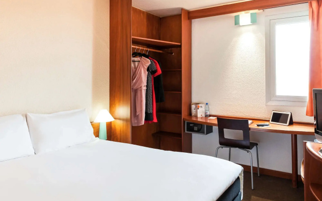 ibis Douala
