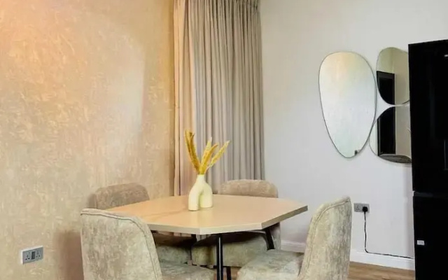 Nook and Cranny Apartment
