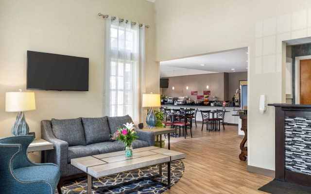 Best Western Plus Cold Spring
